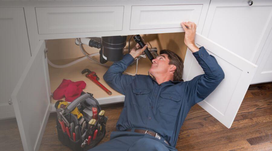 Expert burst pipe repair services in Monmouth, IA